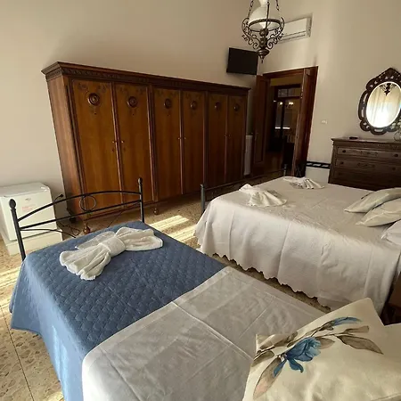 Lilla Bed & Breakfast 3*